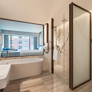 King Room Mobility accessible
